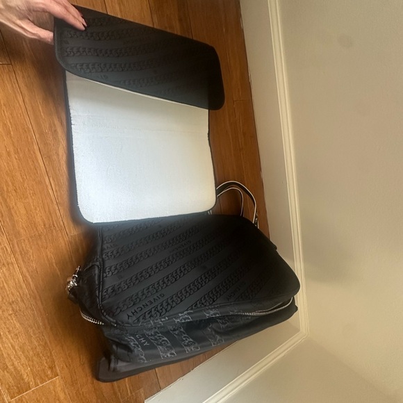 New, never used, Givenchy Black Diaper Bag with Logo Strap - Picture 7 of 8